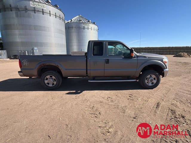 Image of Ford F-250 equipment image 3