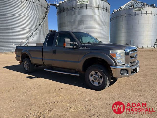 Image of Ford F-250 equipment image 1