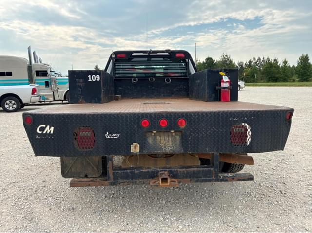 Image of Ford F-350 equipment image 4