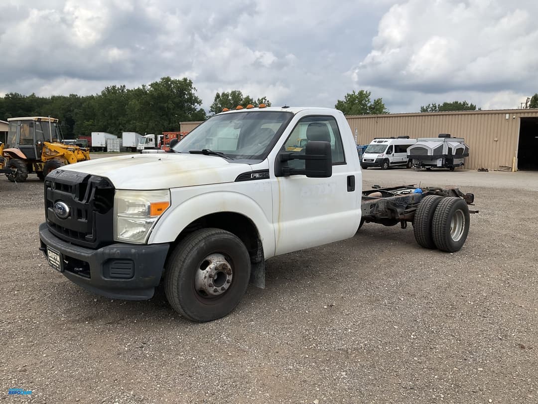 Image of Ford F-350 Primary image