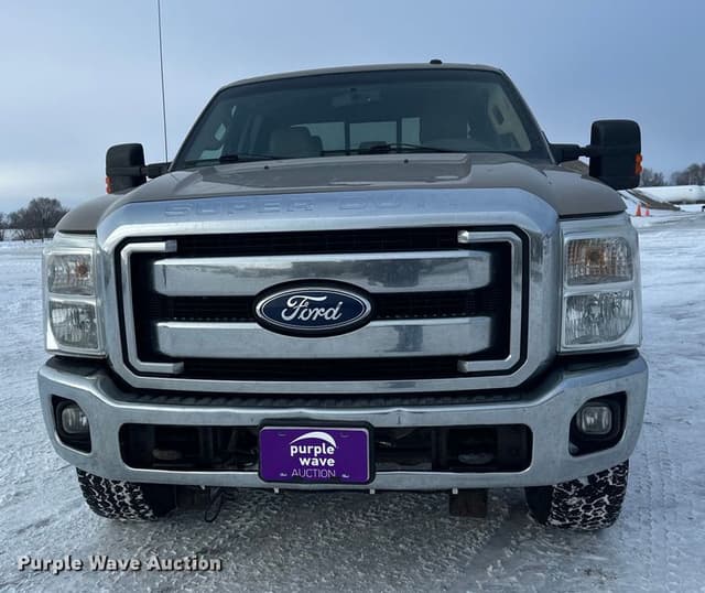 Image of Ford F-350 equipment image 1