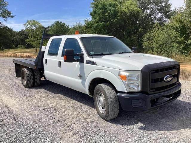 Image of Ford F-350 equipment image 4