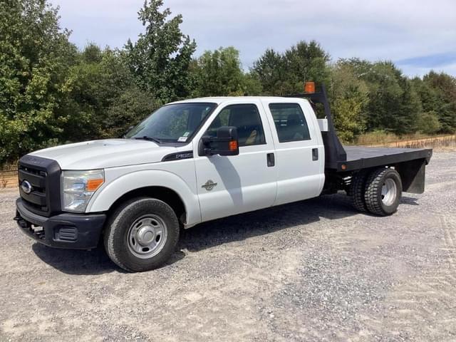 Image of Ford F-350 equipment image 1