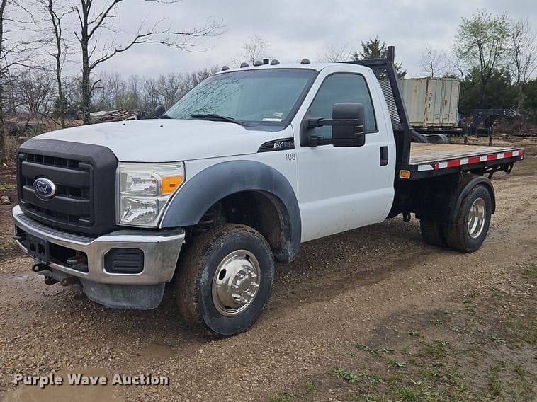 2011 Ford F-350 Equipment Image0