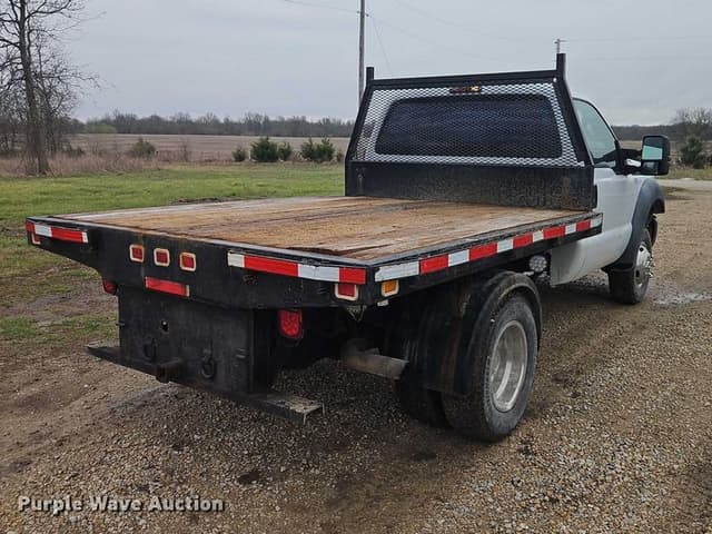 Image of Ford F-350 equipment image 4