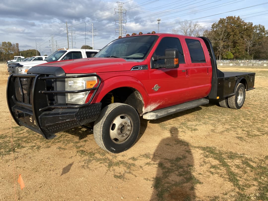 Image of Ford F-350 Primary image