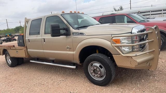 Image of Ford F-350 equipment image 1