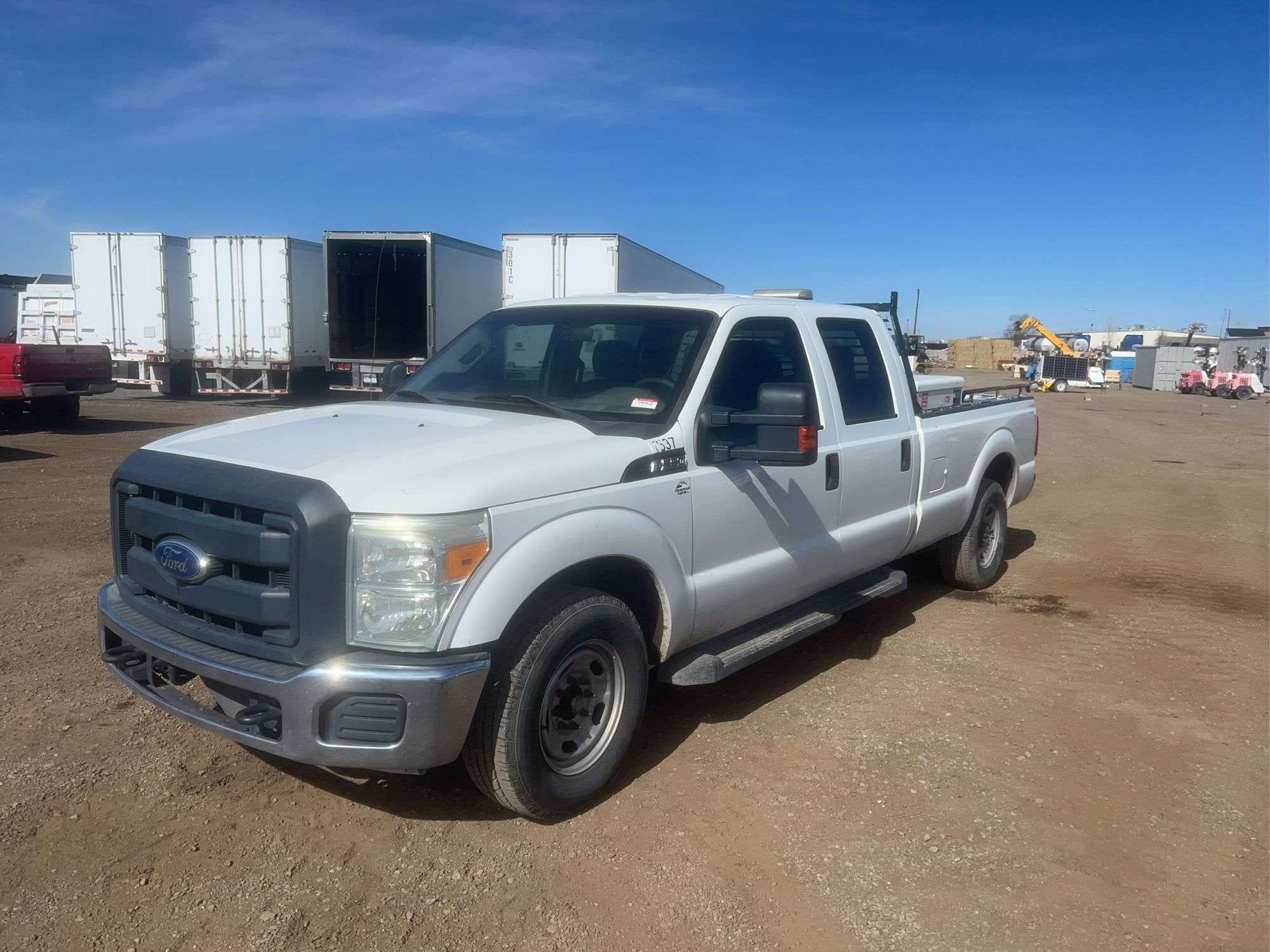 2011 Ford F-350 Equipment Image0