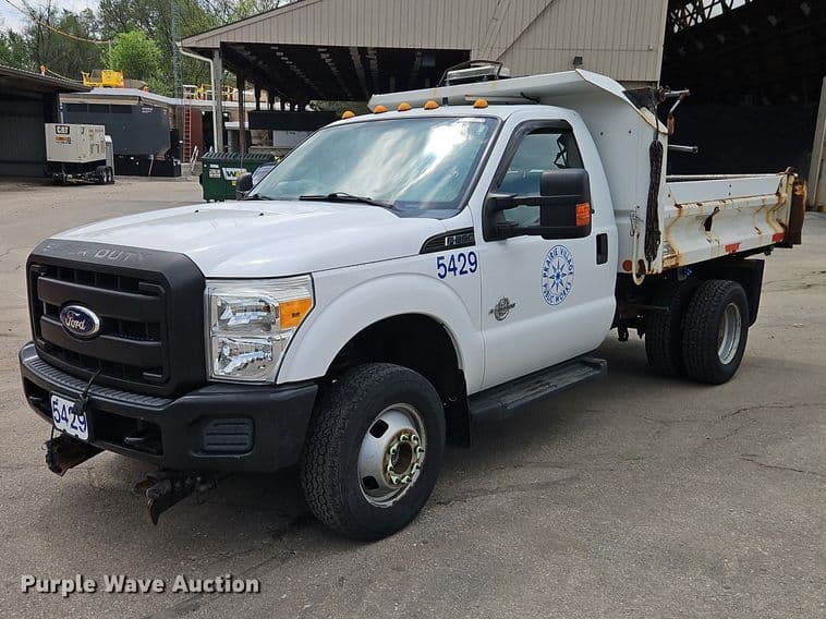 Image of Ford F-350 Primary image