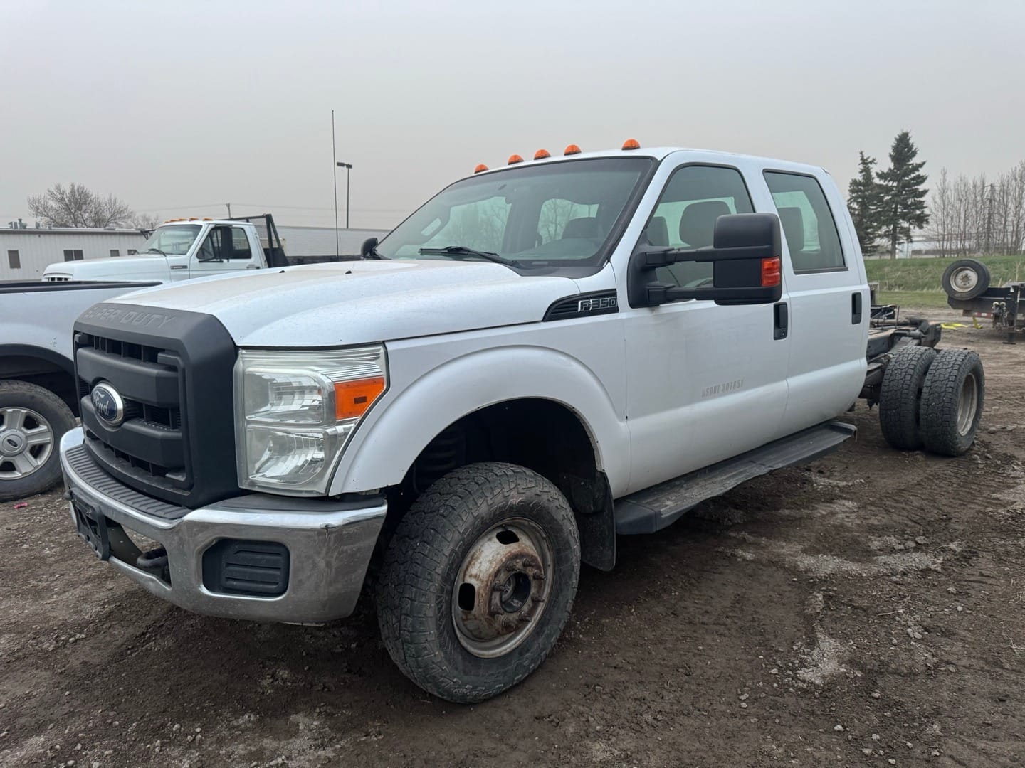 2011 Ford F-350 Equipment Image0