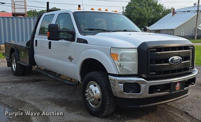 Image of Ford F-350 equipment image 2
