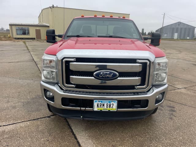 Image of Ford F-350 equipment image 1