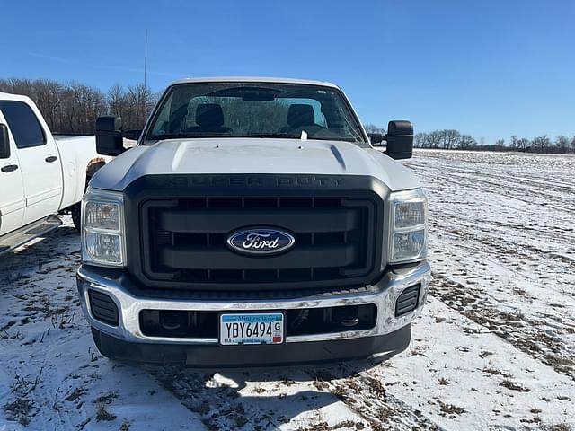 Image of Ford F-350 equipment image 1