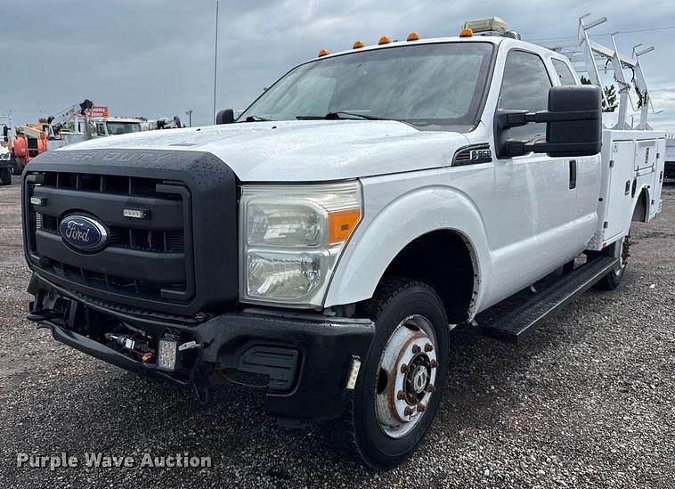 Image of Ford F-350 Primary image