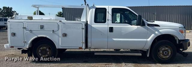 Image of Ford F-350 equipment image 3
