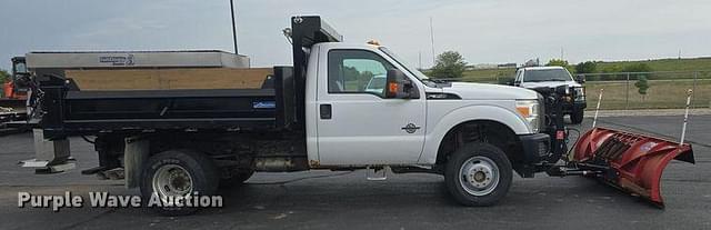 Image of Ford F-350 equipment image 3