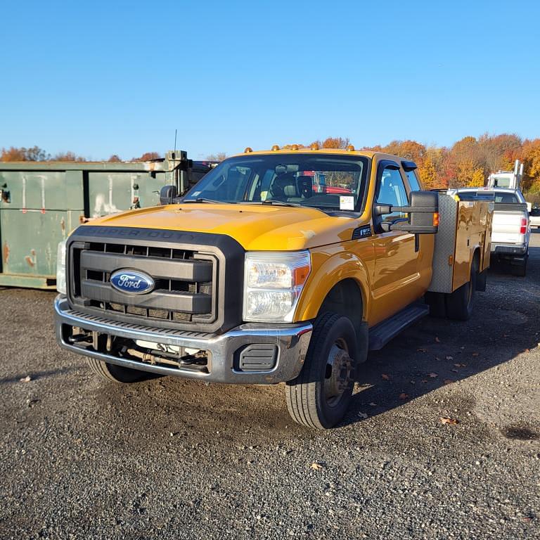 Image of Ford F-350 Primary image