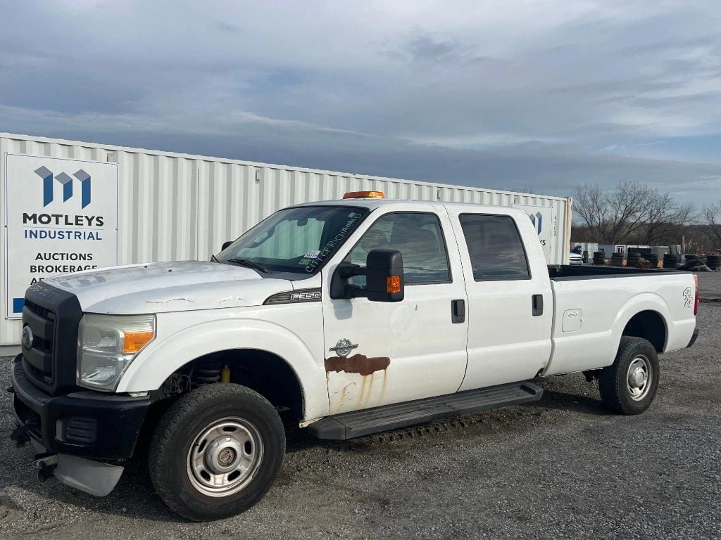 2011 Ford F-350 Equipment Image0