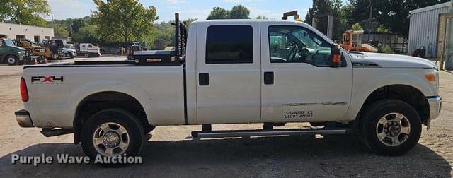 Image of Ford F-350 equipment image 3