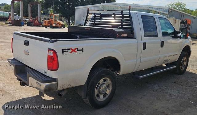 Image of Ford F-350 equipment image 4