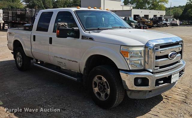 Image of Ford F-350 equipment image 2