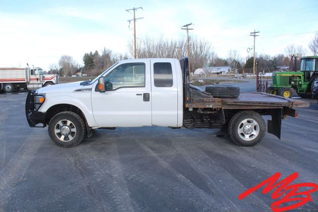 Image of Ford F-350 equipment image 1