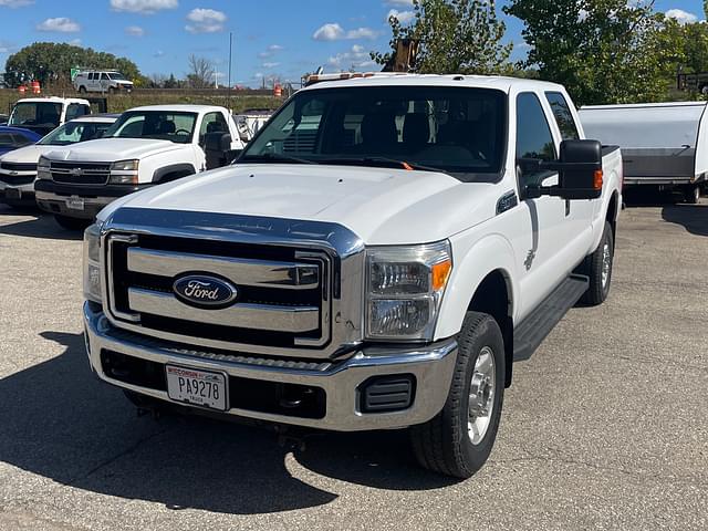 Image of Ford F-350 equipment image 1