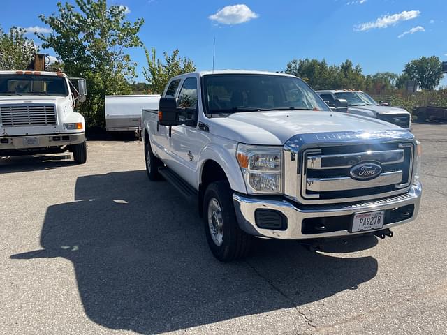 Image of Ford F-350 equipment image 4