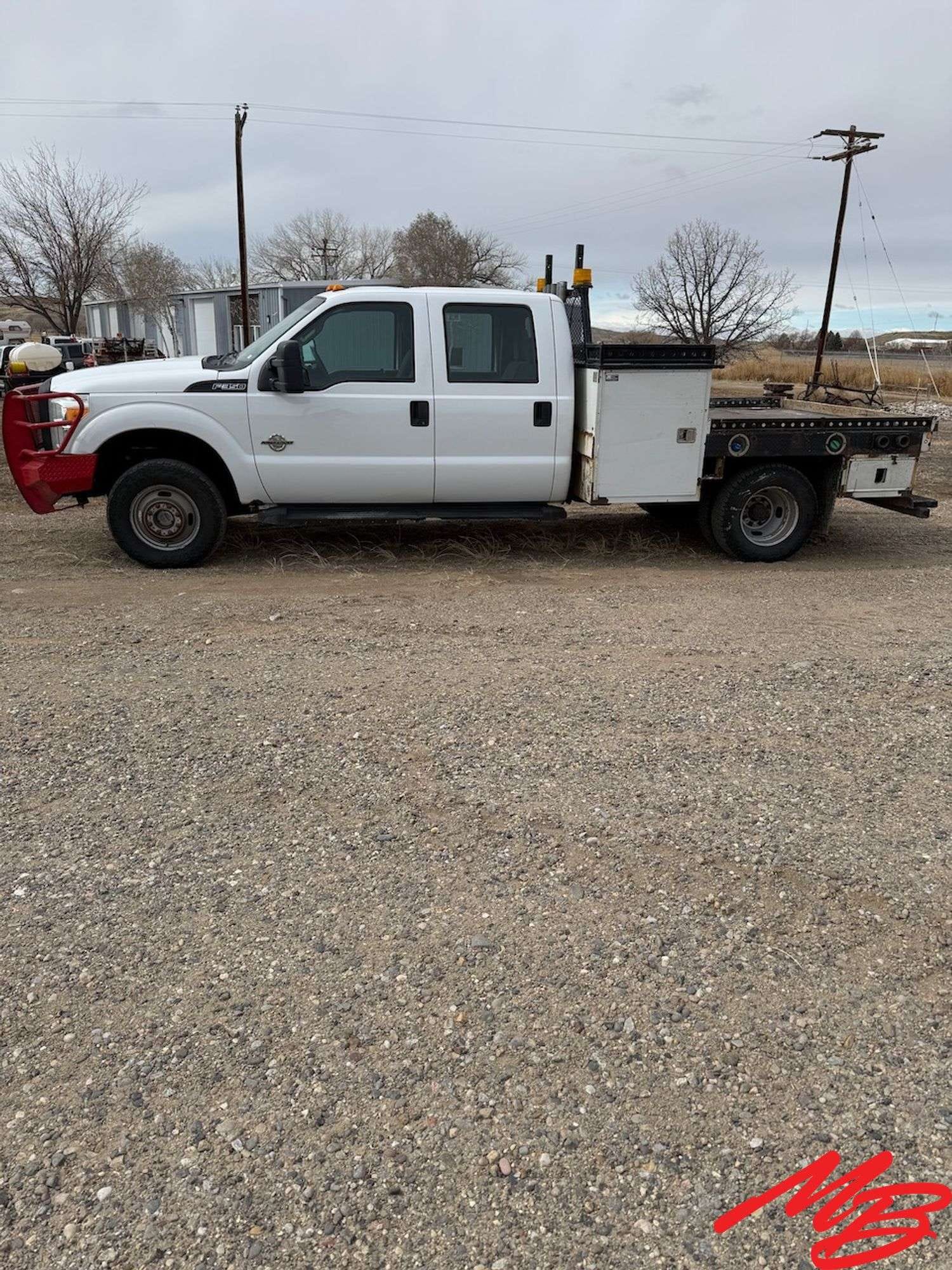 2011 Ford F-350 Equipment Image0