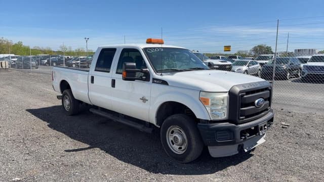 Image of Ford F-350 equipment image 4