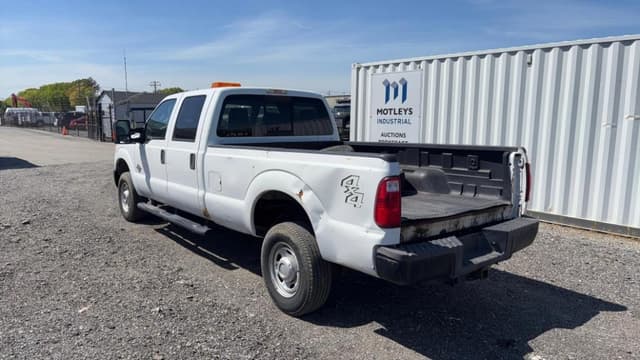 Image of Ford F-350 equipment image 1