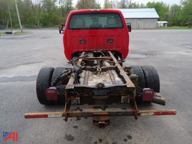 Image of Ford F-350 equipment image 4
