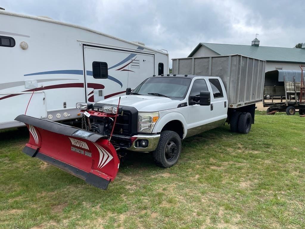 Image of Ford F-350 Primary image