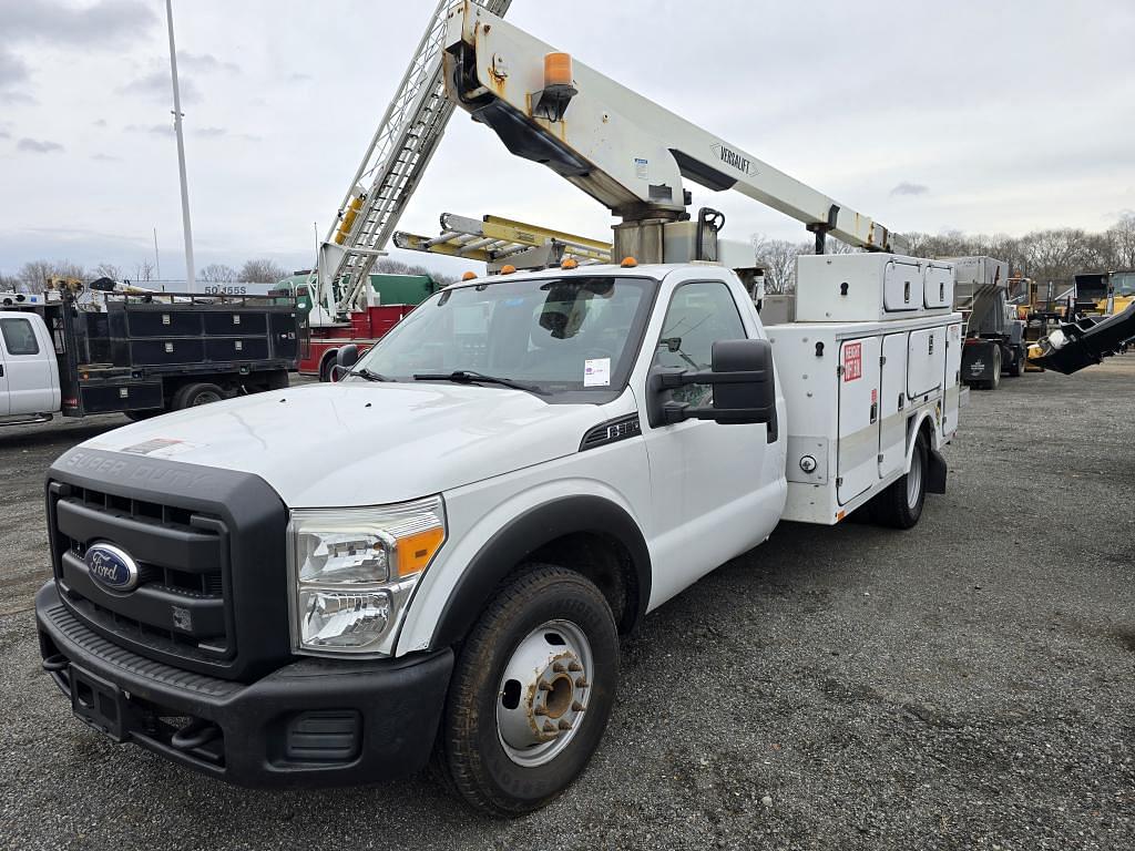 Image of Ford F-350 Primary image