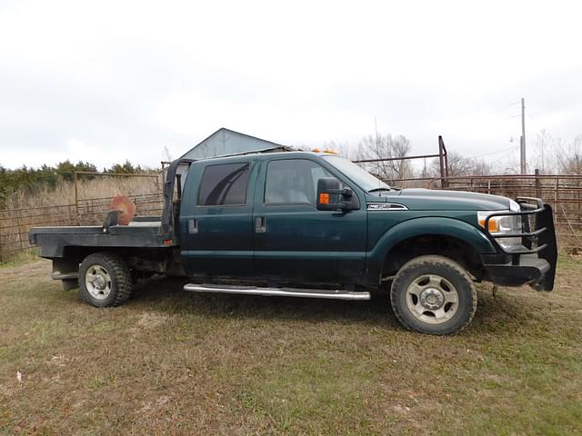 Image of Ford F-350 equipment image 1