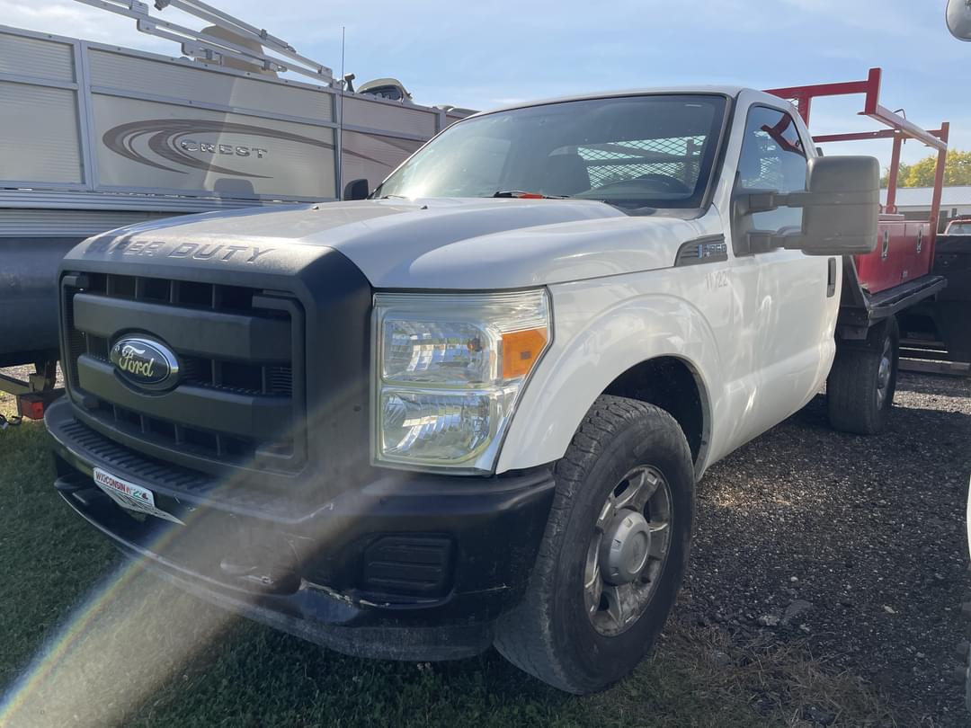 Image of Ford F-350 Primary image