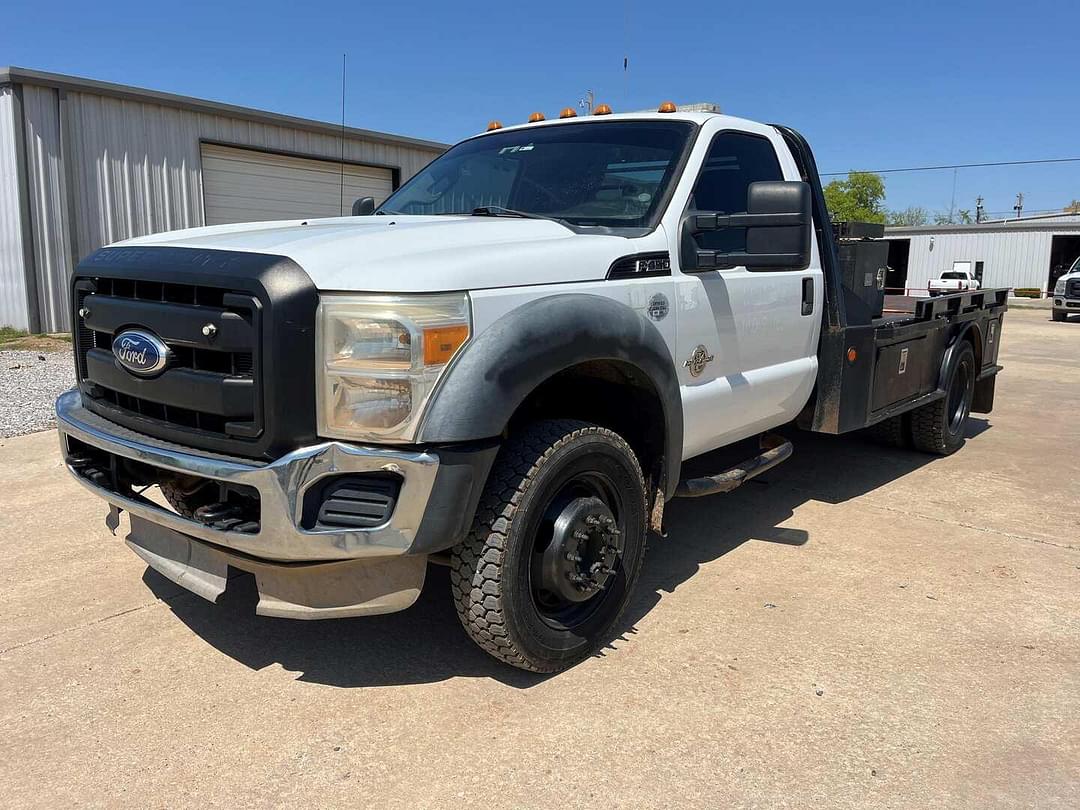 Image of Ford F-450 Primary image