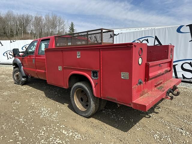 Image of Ford F-450 equipment image 2