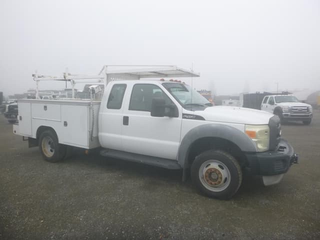 Image of Ford F-450 equipment image 1