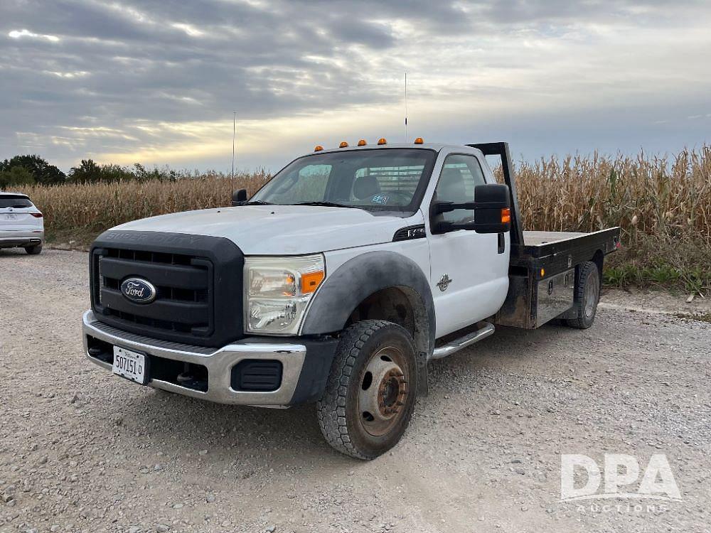 Image of Ford F-450 Primary image