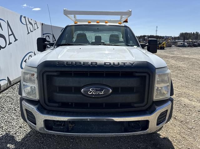Image of Ford F-450 equipment image 4
