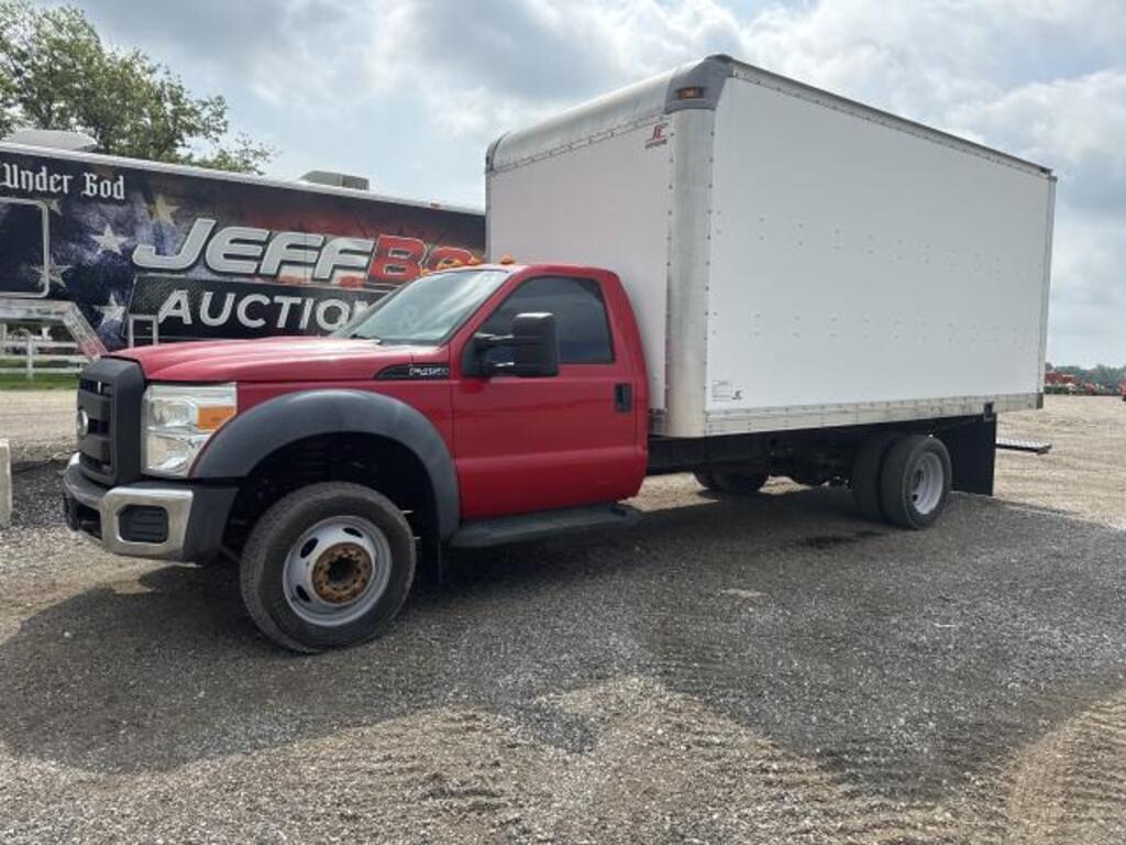 Image of Ford F-450 Primary image