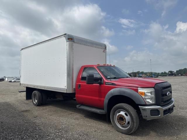 Image of Ford F-450 equipment image 4