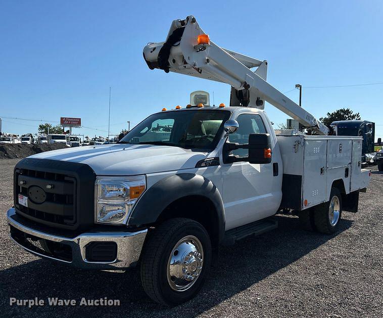 Image of Ford F-450 Primary image