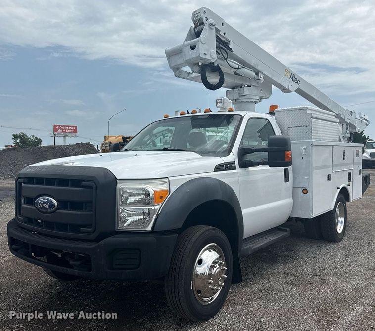 Image of Ford F-450 Primary image