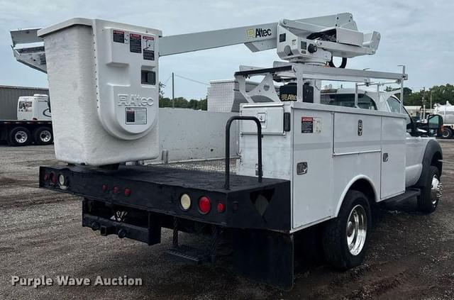 Image of Ford F-450 equipment image 4