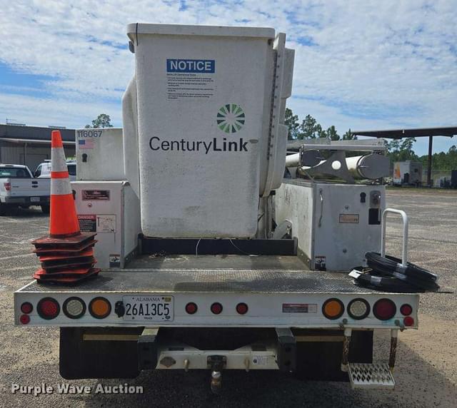 Image of Ford F-450 equipment image 2