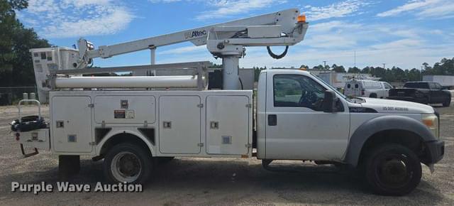 Image of Ford F-450 equipment image 3