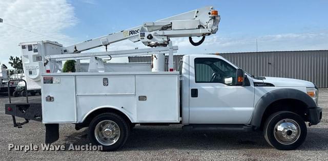 Image of Ford F-450 equipment image 3