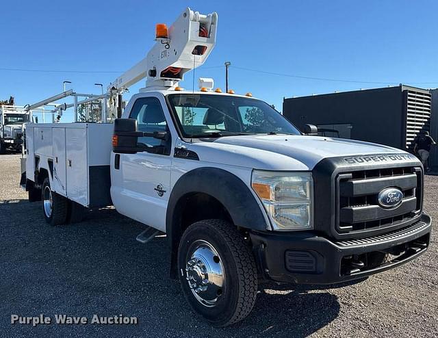 Image of Ford F-450 equipment image 2